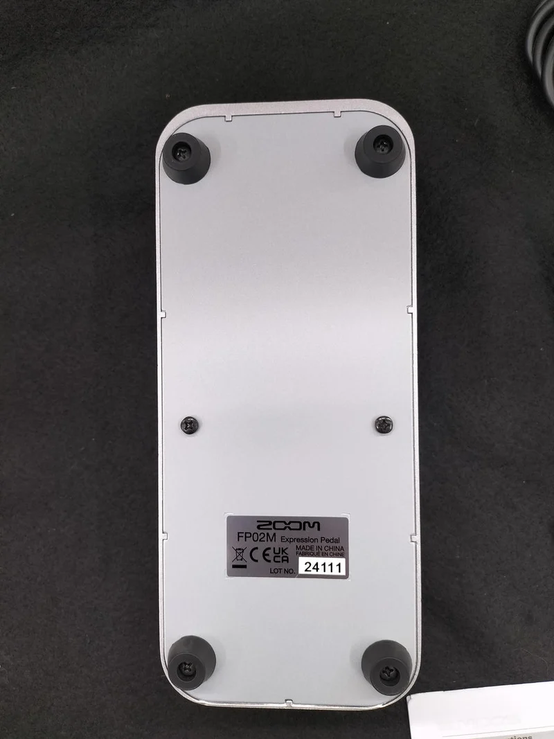 ZOOM Multi-Effektpedal B2 FÜR