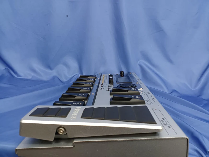 BOSS Multi-Effektgerät GT-10