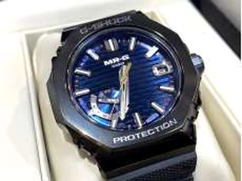 CASIO Quarz-Analog-Armbanduhr MRG-B2100R-2AJR