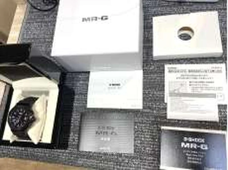 CASIO Quarz-Analog-Armbanduhr MRG-B2100R-2AJR