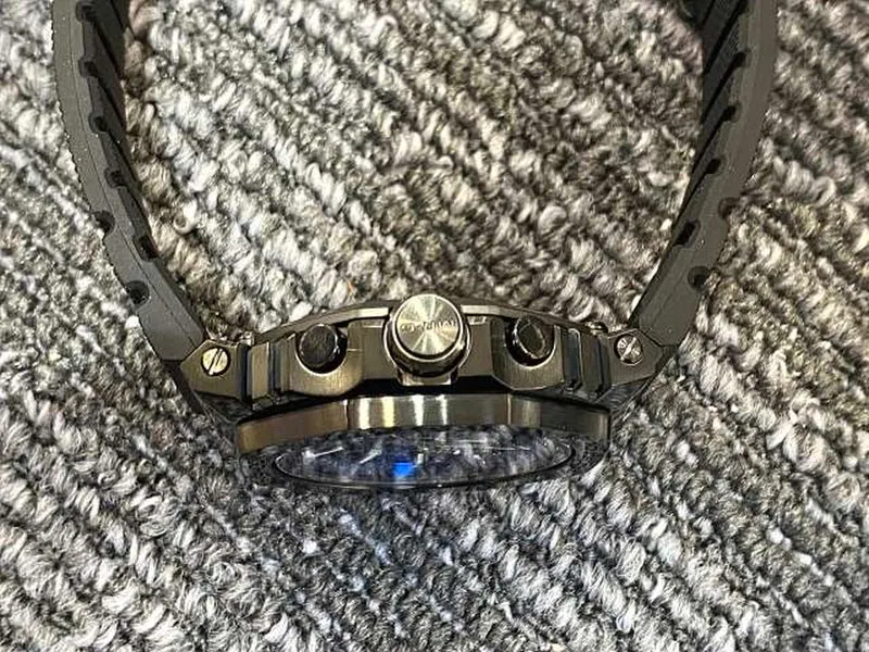 CASIO Quarz-Analog-Armbanduhr MRG-B2100R-2AJR