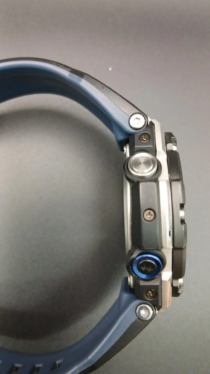 CASIO G-SHOCK (Solar) GST-B100