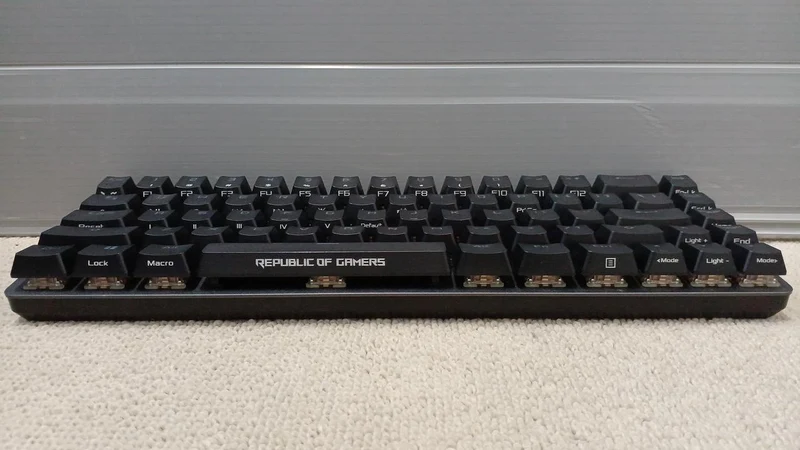 ASUS Gaming-Tastatur ROG FALCHION M601