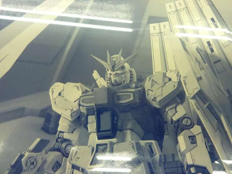 BANDAI Event Limited Kit RG RX-93 ν Gundam (Transparente Farbe)