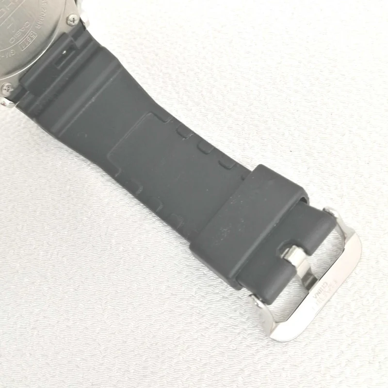 CASIO G-SHOCK GM-2100