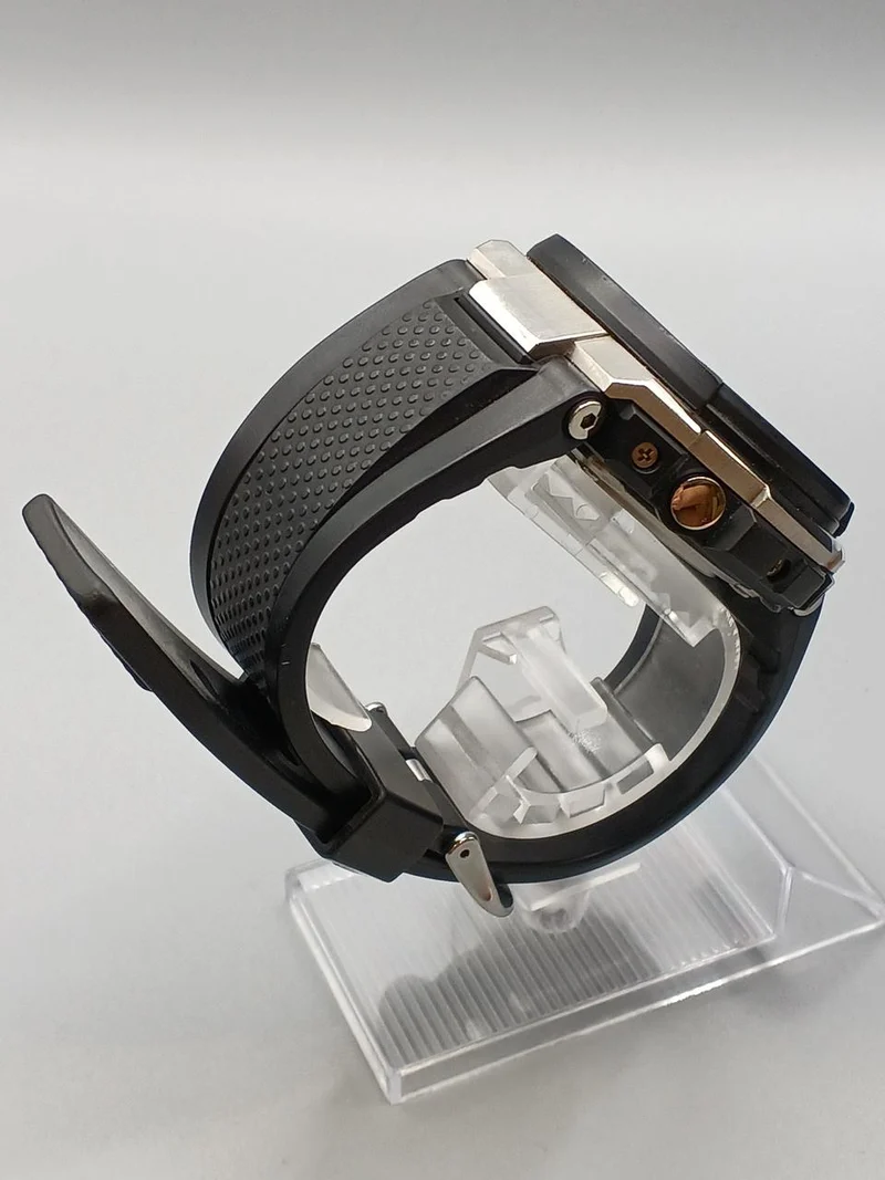 CASIO G-SHOCK GST-W300