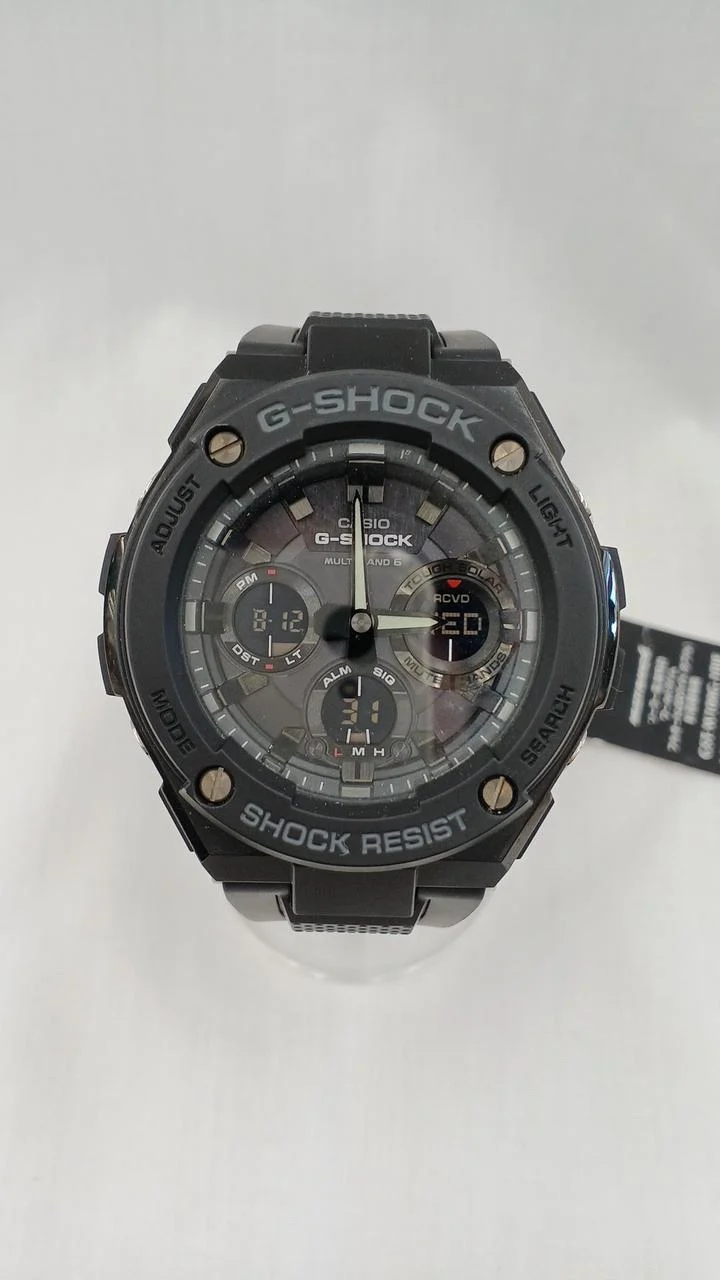 CASIO G-SHOCK GST-W100G