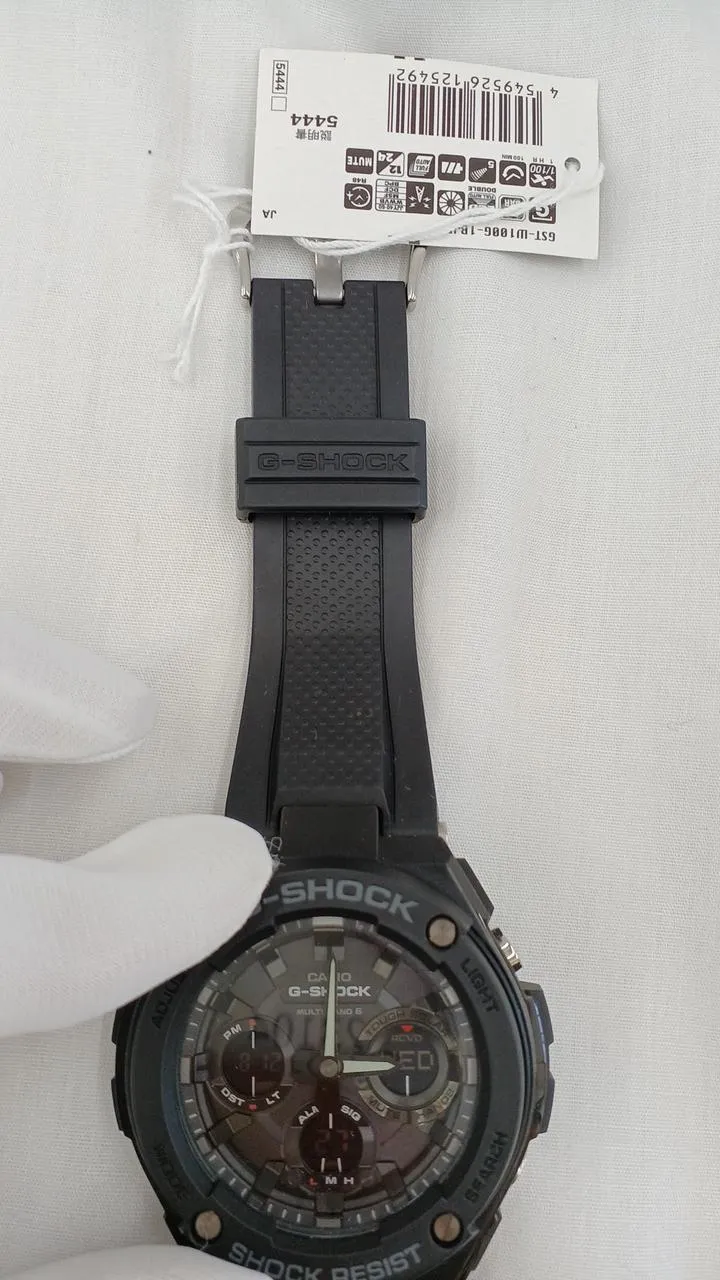CASIO G-SHOCK GST-W100G