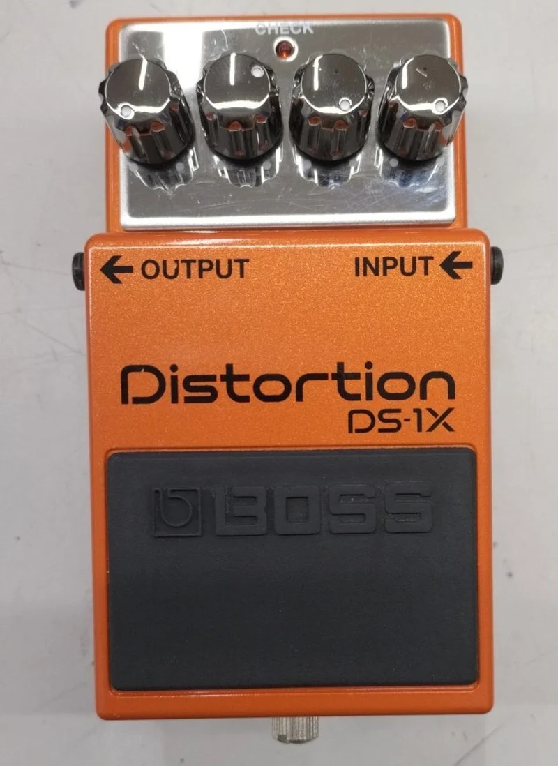 BOSS DS-1X Effektpedal